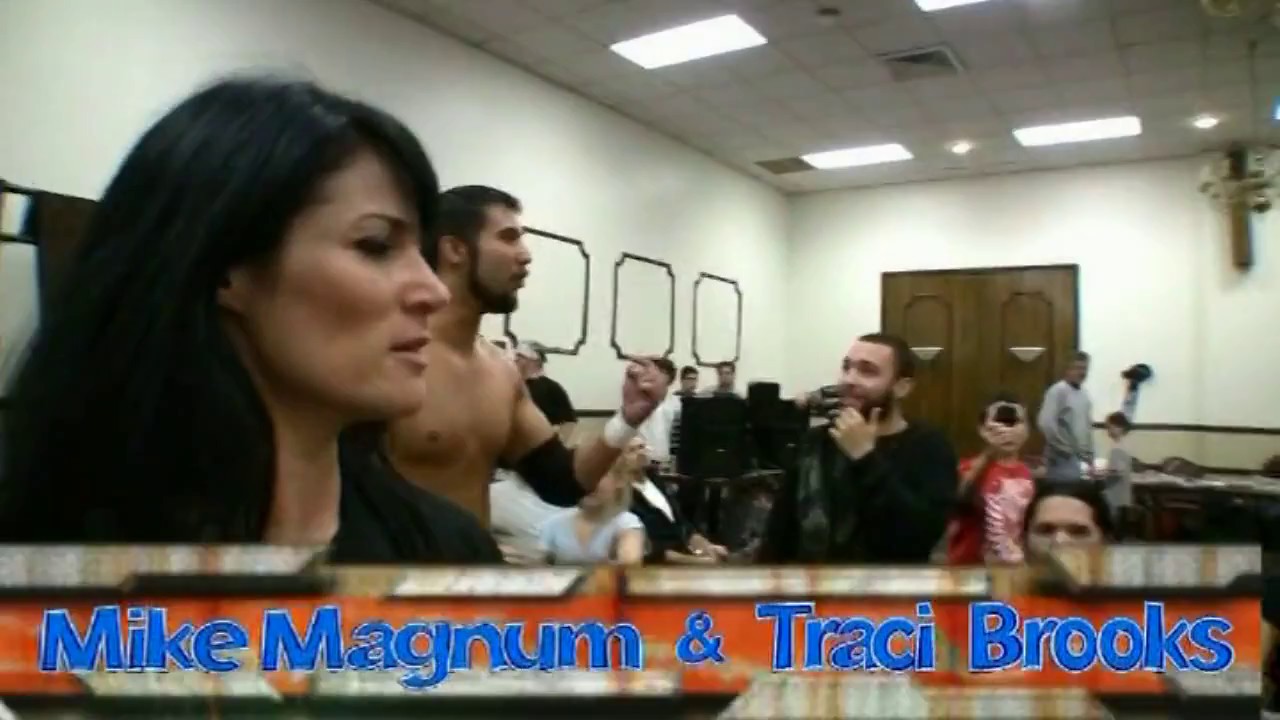 Traci Brooks & Mike Magnum Vs Dani DT & El Sandwhich, November 14th 2009