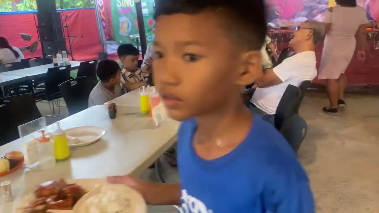 Kumbira Food Park sa Sergio Osmena. All you can eat Lechon!