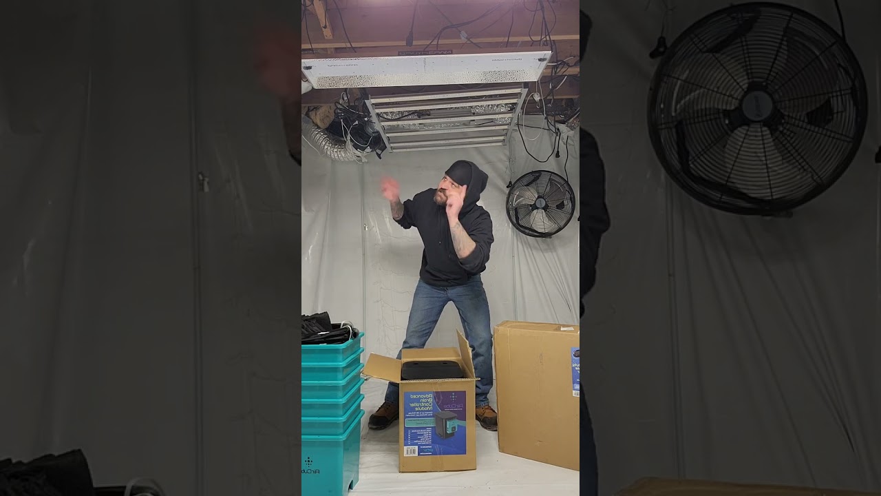 AirCube Hydroponics system unboxing!! GrowAce.com