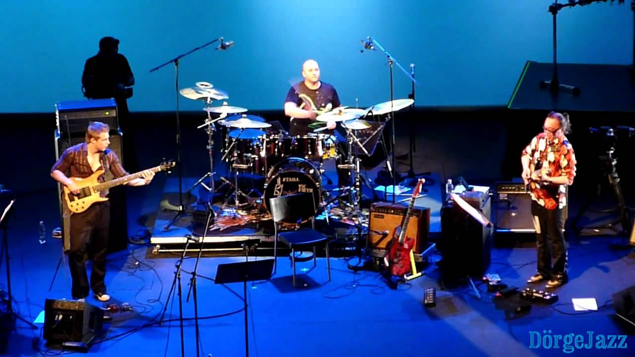 Gergő Borlai, Feat Nguyen Le, Hardien Feraud, 
