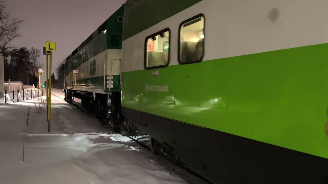 GO Train MP40PH Departure Agincourt GO Station Pulling 10 Cars of Train New Cab Car 302 