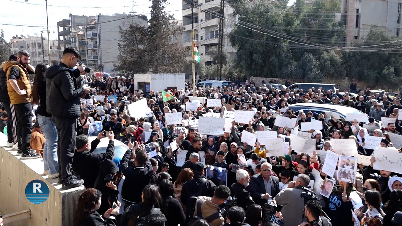 MALBATÊN DÎLGIRTIYAN BANGA BERDANA ZAROKÊN XWE DIKIN