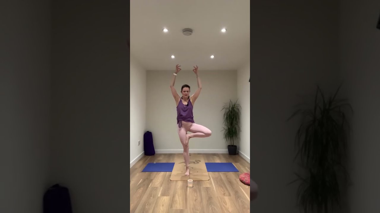 Sun Salutations, Tree Pose & Bridge Pose | Gentle Yoga for All Levels| yoga with Julie Jane