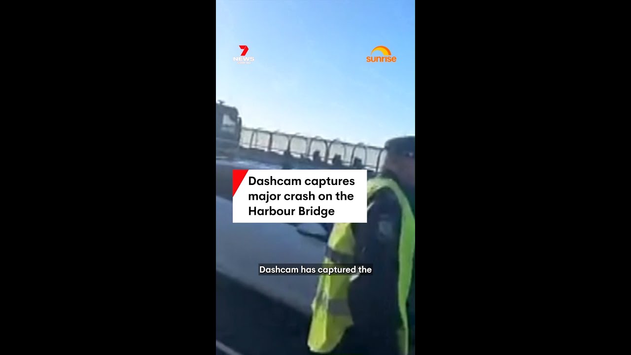 Видеорегистратор заснял серьезную аварию на мосту Харбор-Бридж в Сиднее