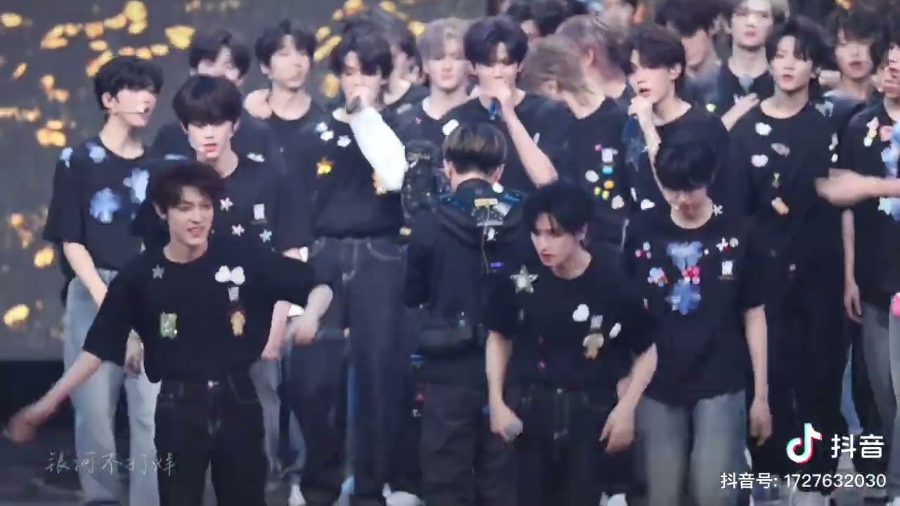 《PHỐ VŨ THIẾU NIÊN 》 nó lại cất lên rồi😌#tfgiatoc #tf家族
