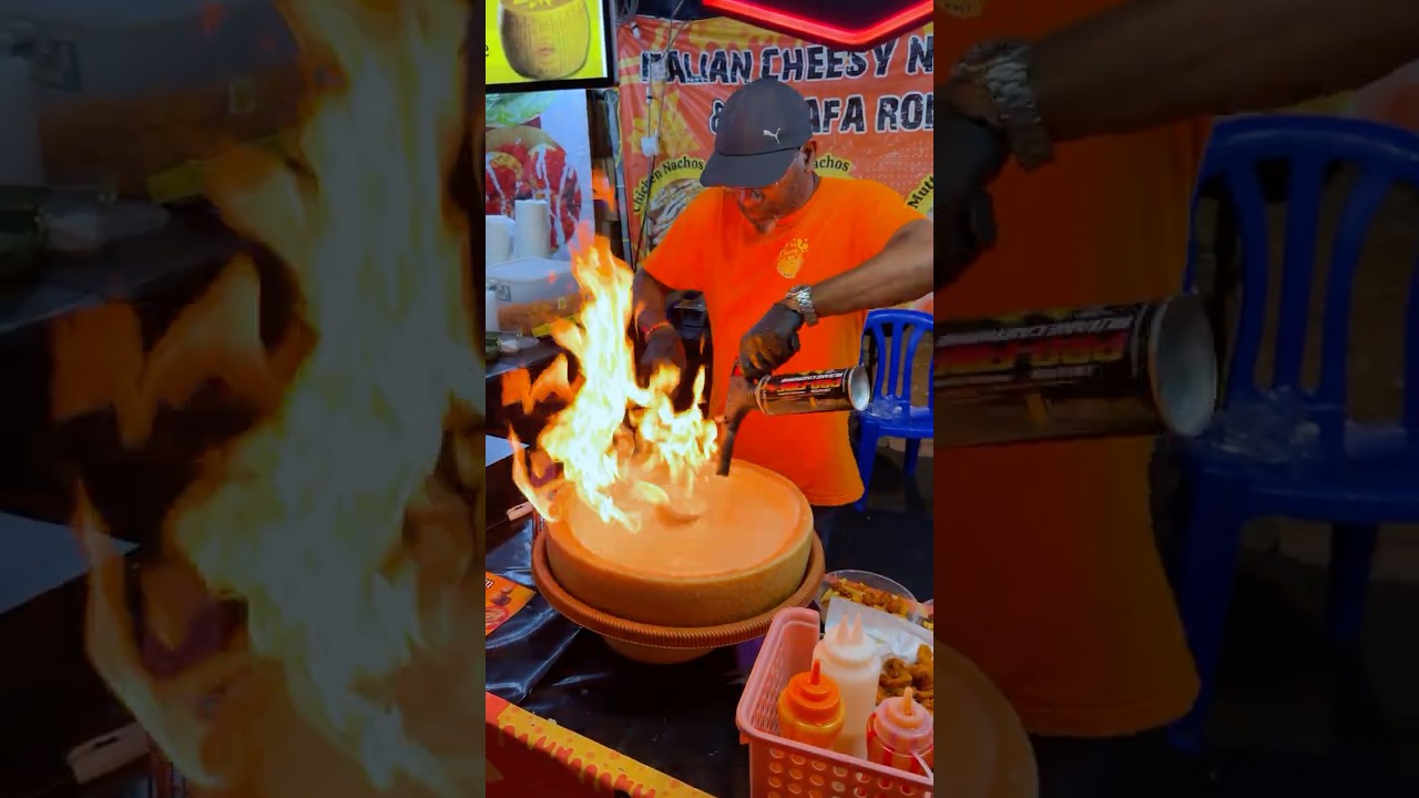 Italian Cheese Wheel Nachos (Vegetarian) Spotted at Thaipusam, Batu Caves 🔥