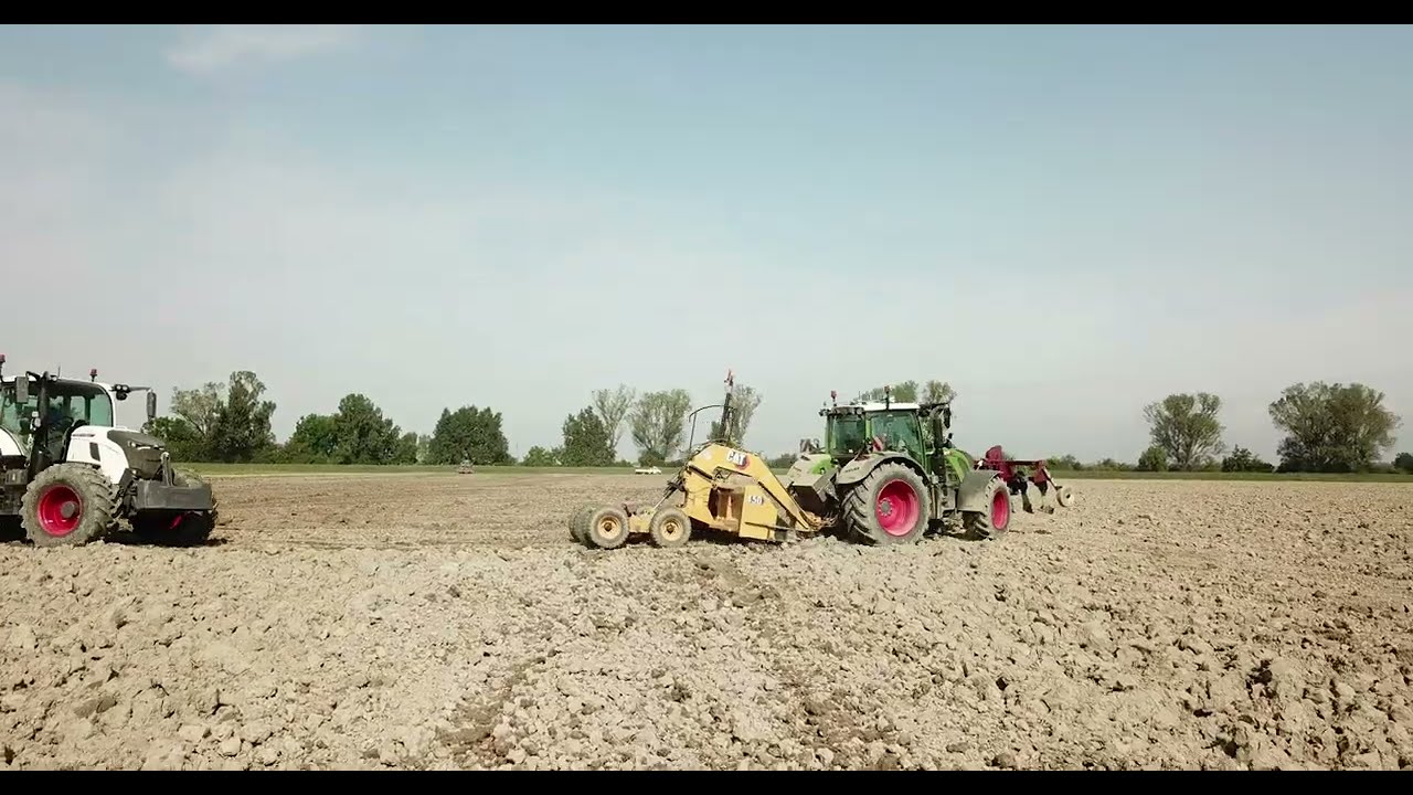 Fendt 718 e 728 con livella in provincia di Parma