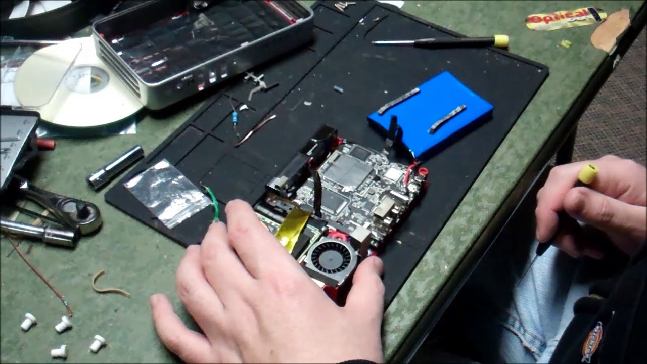 Let's Fix a Vivitek Qumi LED Projector