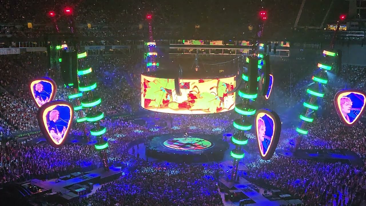 Ed Sheeran - Castle on the Hill (Live - Lumen Field 08/26/2023)