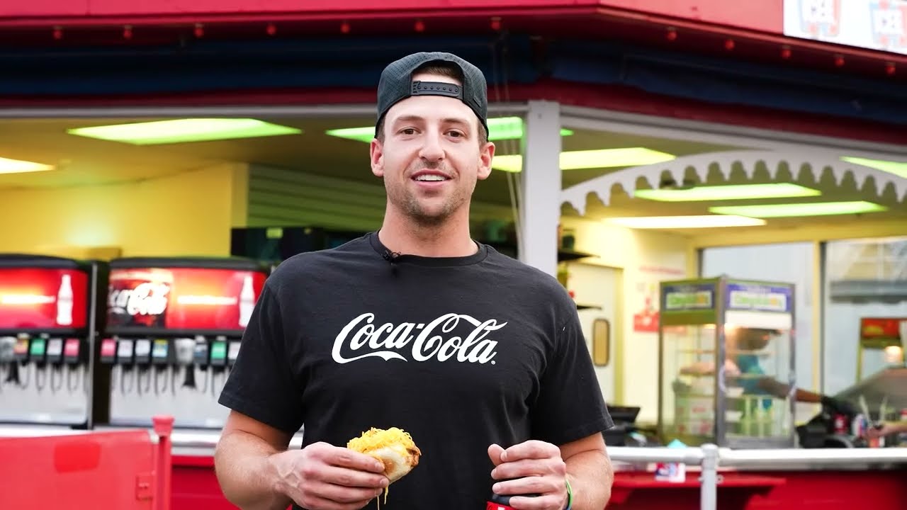 Kings Island - Spencer Steer from Cincinnati Reds & Coca-Cola