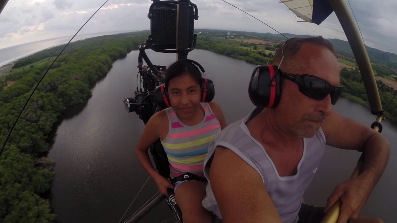 Volando con la Familia Sandoval / 2017