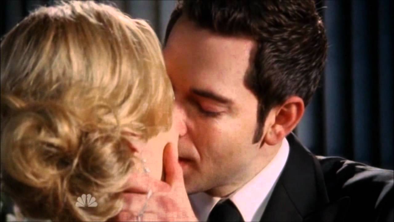 Chuck - Sezonul 4 - Episodul 24 - Chuck Versus the Cliffhanger