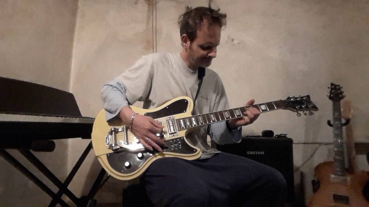 Schecter ultra III supersonic impro ( Gretsch TV Jones Filter tron pick up)