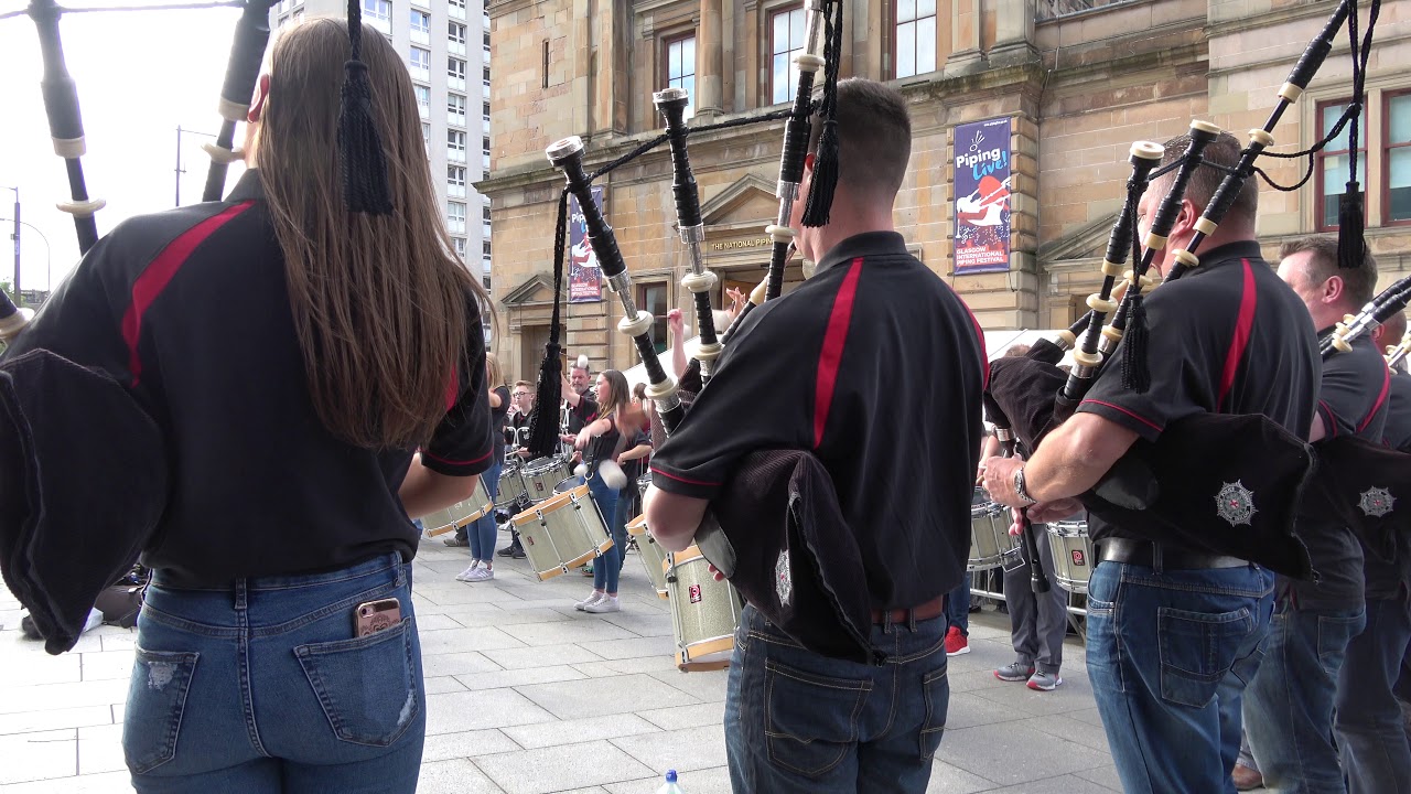 Worlds 2017 - PSNI warming up at National Piping Centre