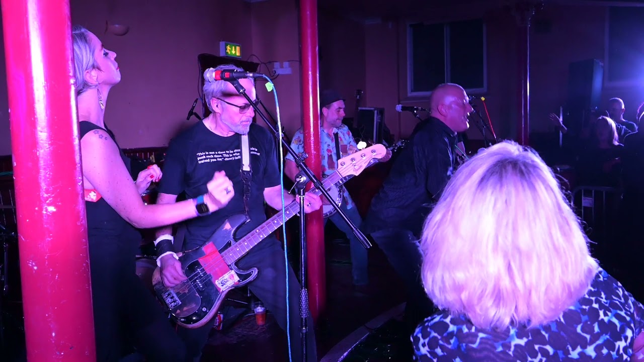 The Cropdusters - Banjo Hill, Salisbury 06-11-2021