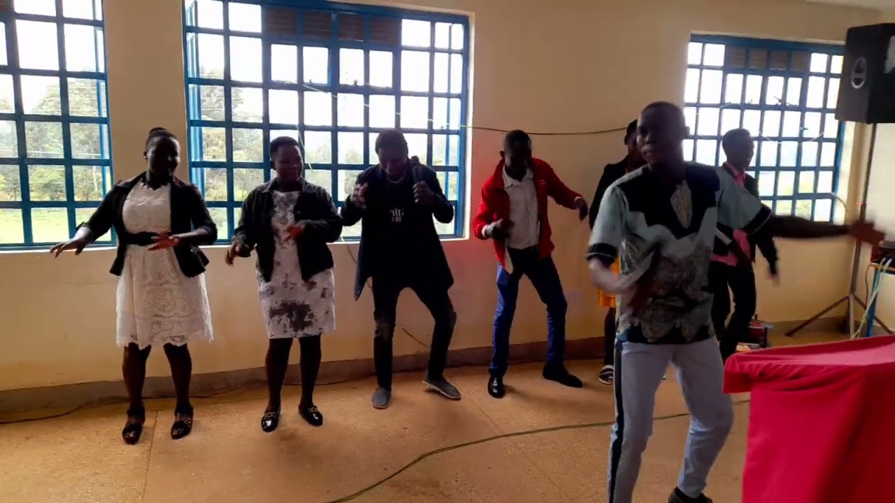 Pokea sifa na shangwe