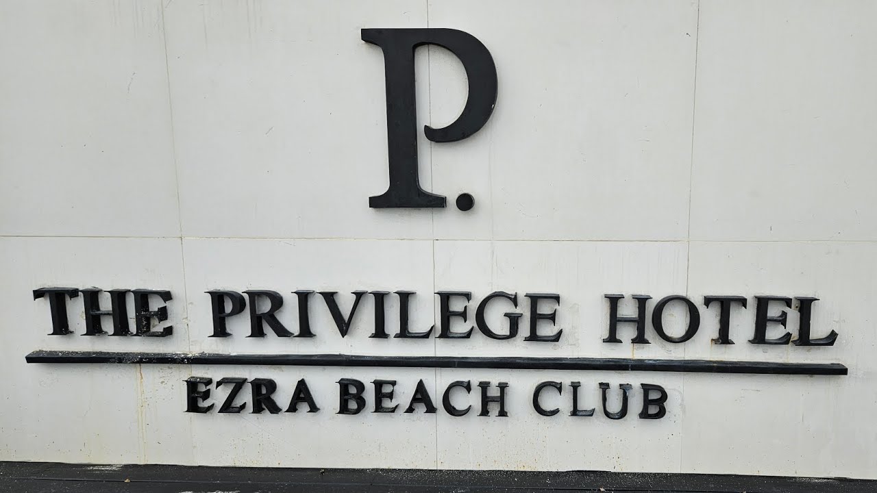 THE PRIVILEGE HOTEL Ezra Beach Club, Bangrak, Koh Samui. Thailand. PLUS MY FAV MASSAGE