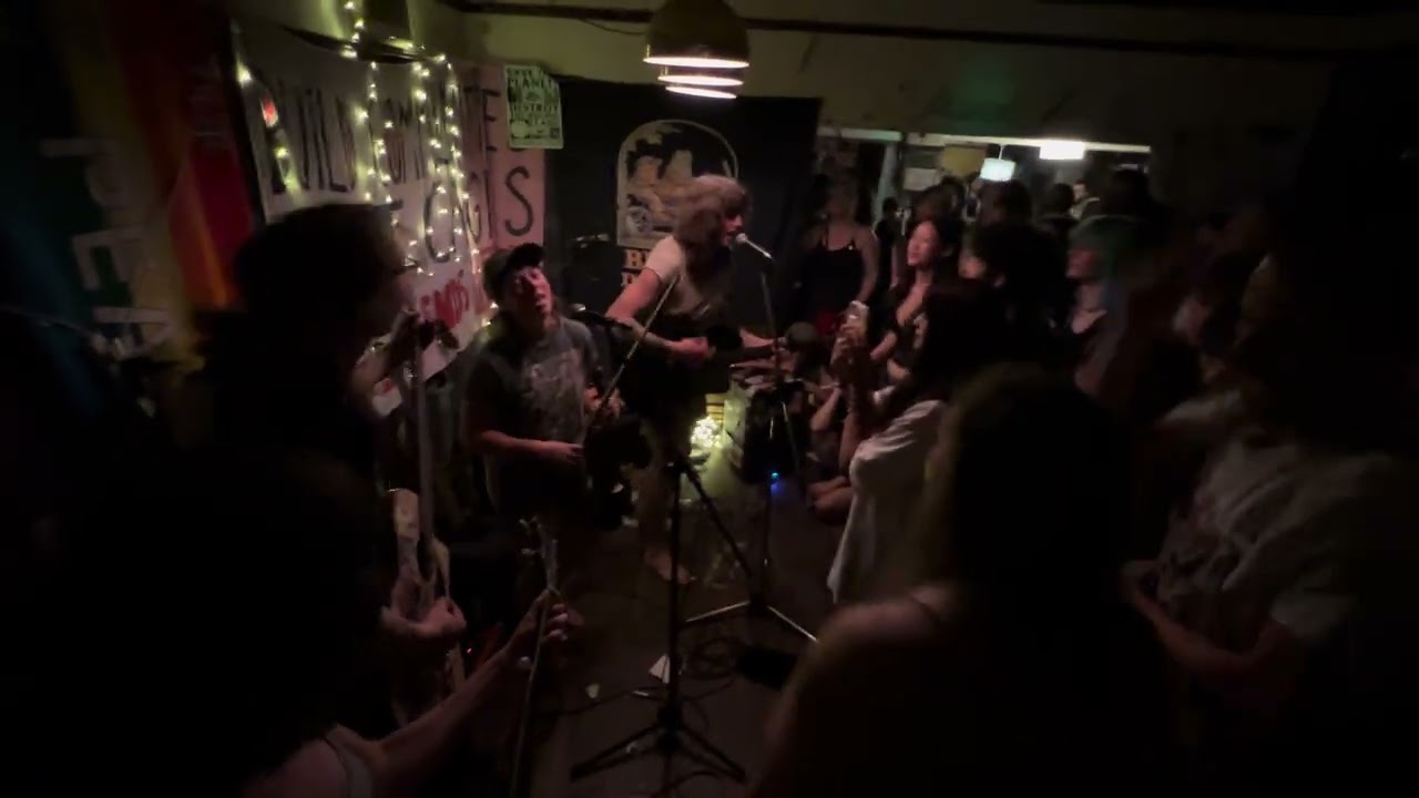 pigeon pit - milk crates (live at a squat in cambridge, england)