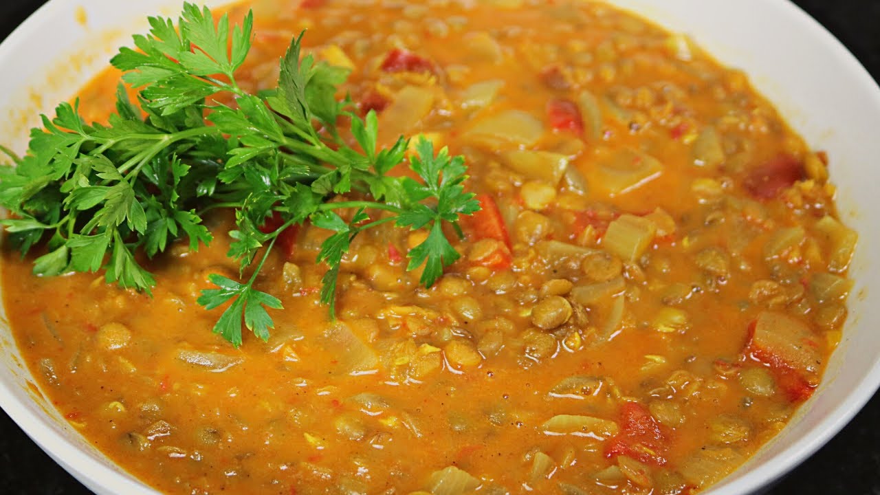 Sopa de Lentilha Cremosa Vegana: A melhor Receita que você Provará!