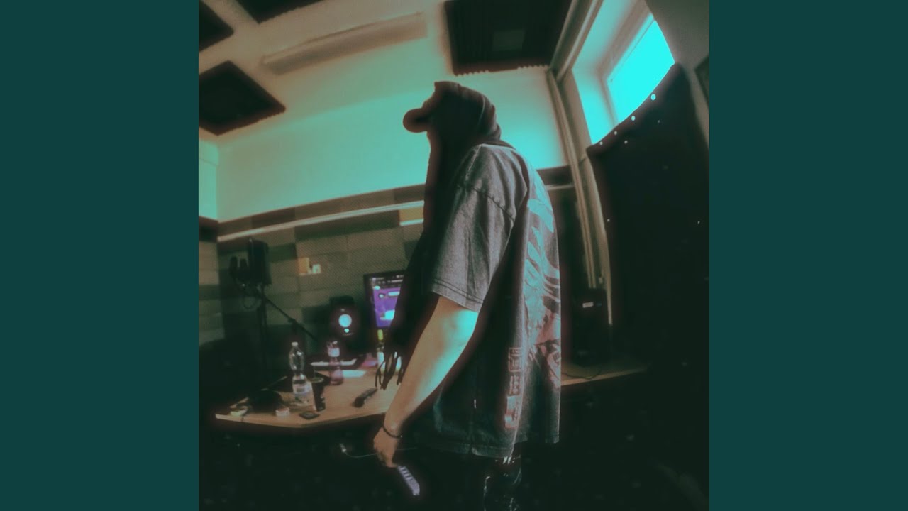 MIDDLE (feat. Yan)