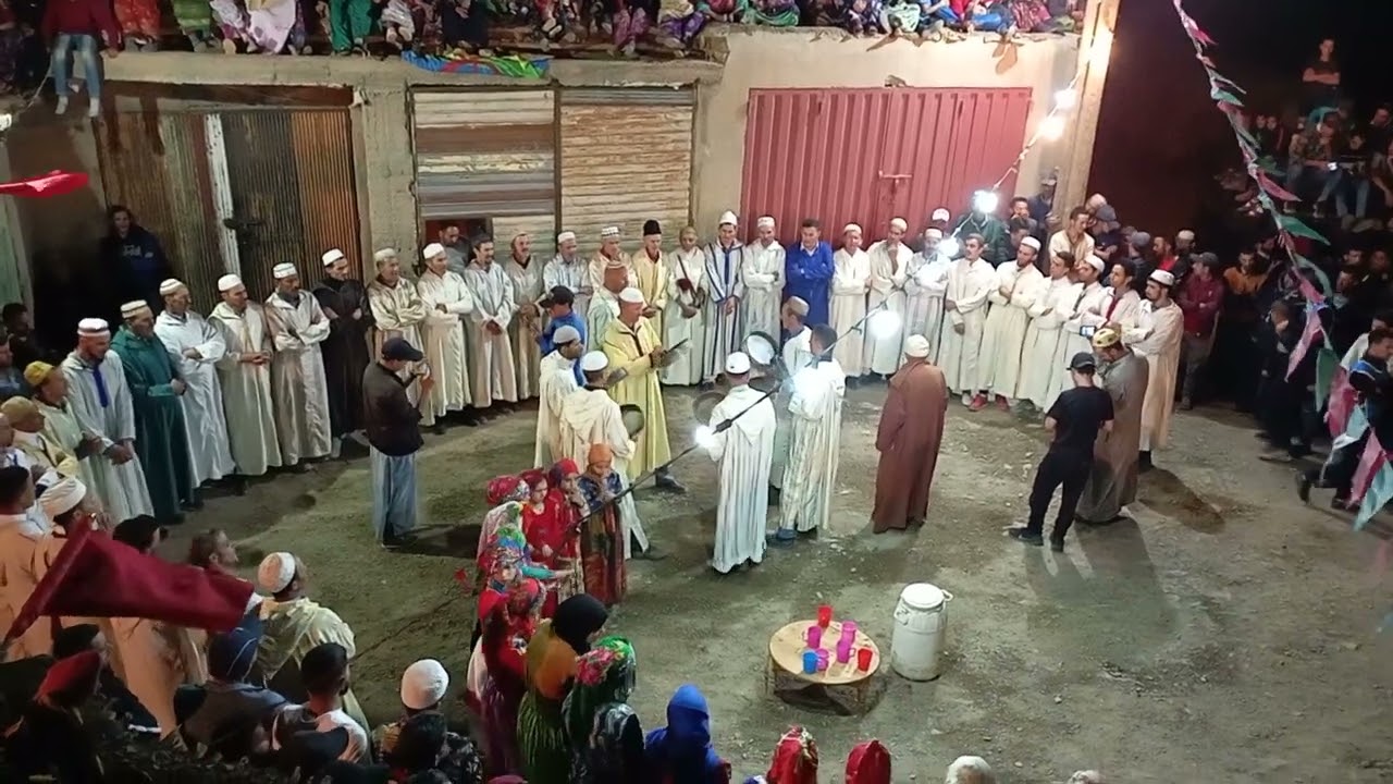 تم تنظيم نشاط ترفيهي من طرف ساكنة دوار أيت إحيا وقد تميز هدا النشاط بحضور فرقة أحواش تاسا سكساوى