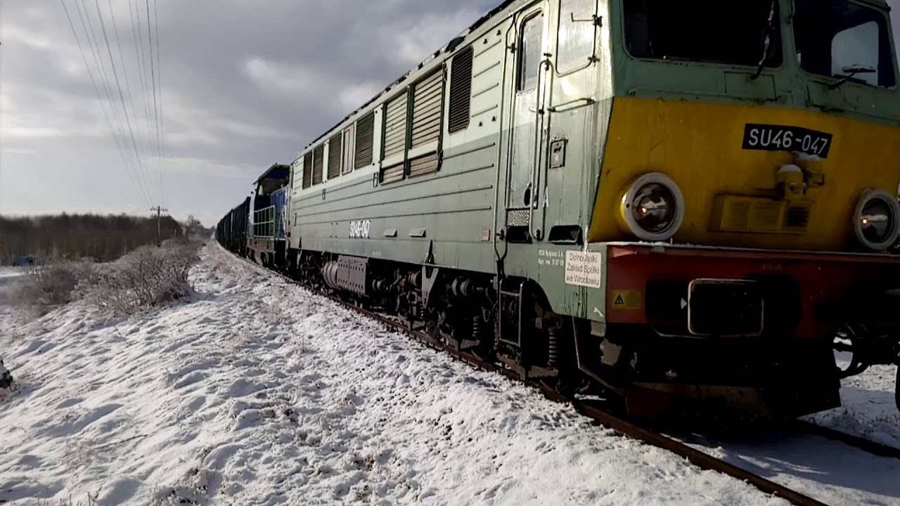 SU46 047 z SM42 1281 z towarowym do Dobrego Miasta