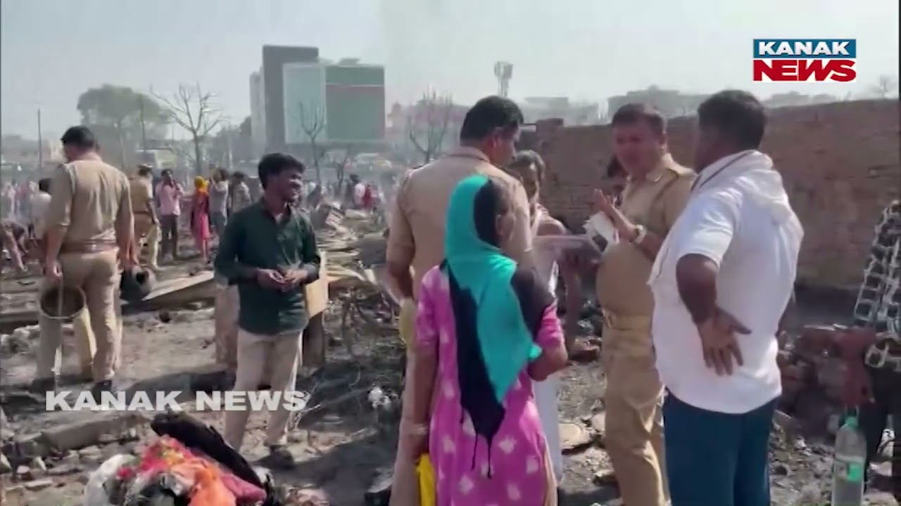 Deadly Fire Engulfs Lucknow Settlement | 2 Kids Killed | Rescue Ops On