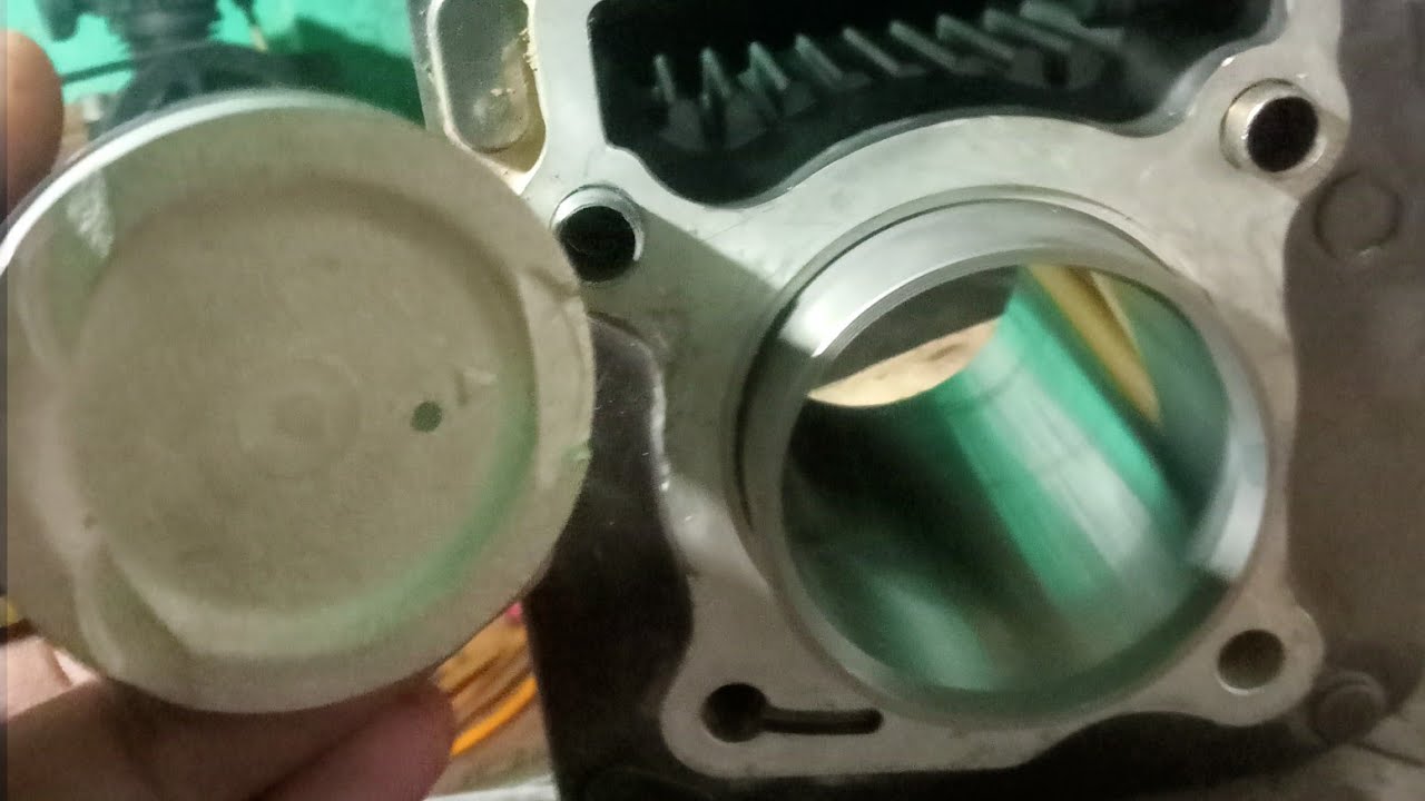 TVS flame# Piston rings install #TVS flame ka# piston ring kaise fitting Karen#