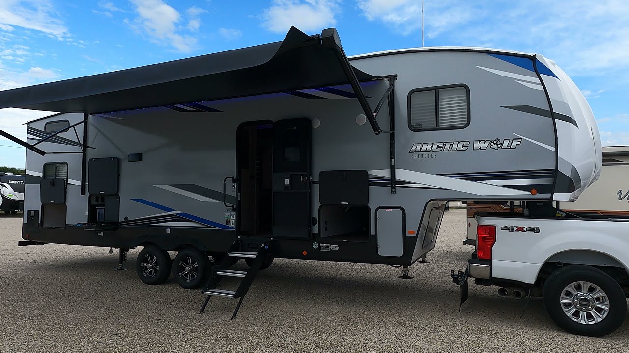 2022 Forest River Cherokee Artic Wolf 287BH Fifth Wheel