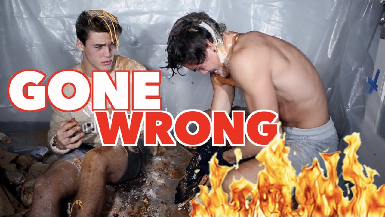 Eat It Or Wear It Challenge GONE WRONG!!!! // Dolan Twins