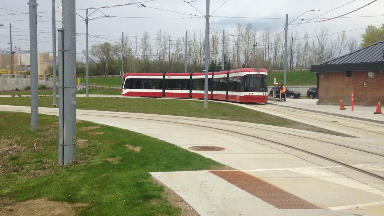 TTC Bombardier Flexity Outlook #4435 on 501 Queen rounding Long Branch Loop for Humber Loop