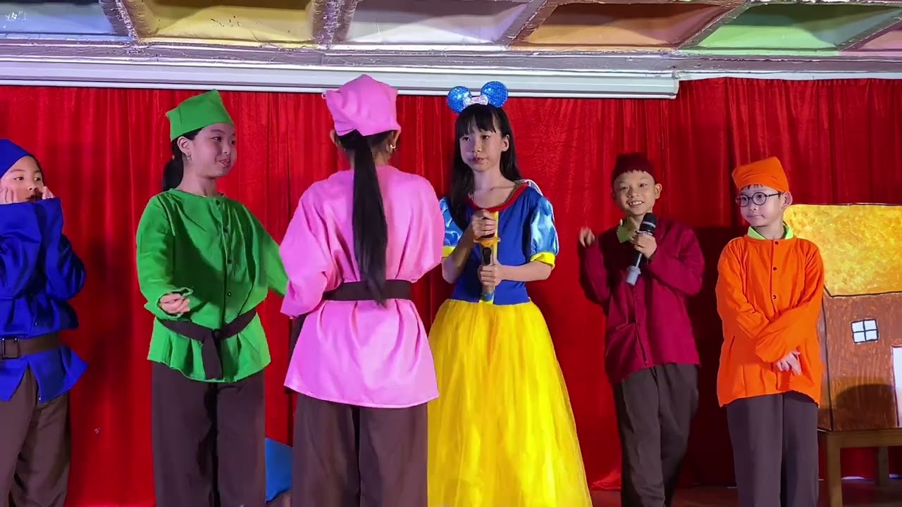 Vở kịch: Bạch Tuyết và 7 Chú Lùn - Lớp 3A1 IQNB