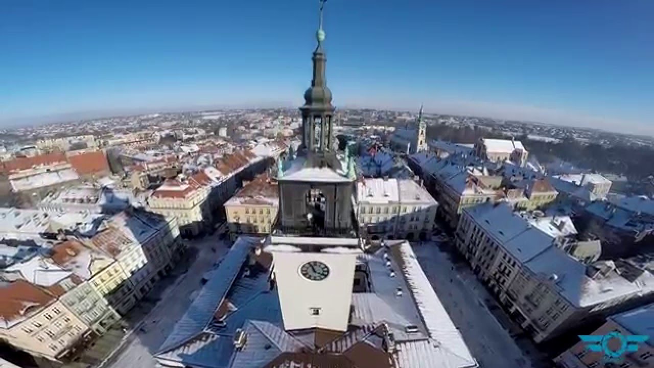 Zima w Kaliszu z lotu ptaka. Wideo z drona