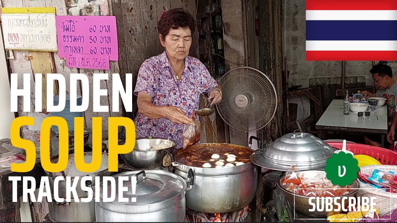 🇹🇭 Fish Maw Soup Beside the Train Tracks in Bangkok Isn’t What You Think It Is! And It's Famous!