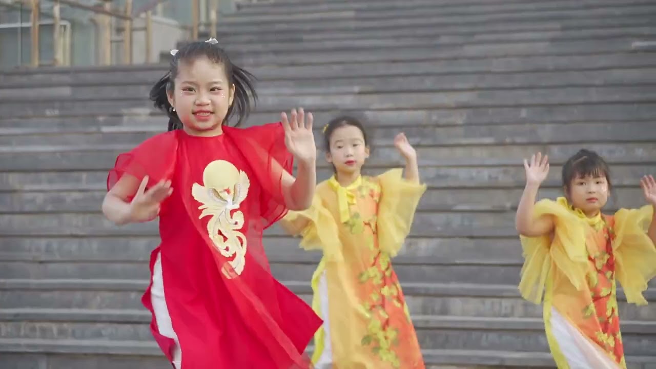 Năm mới bình an