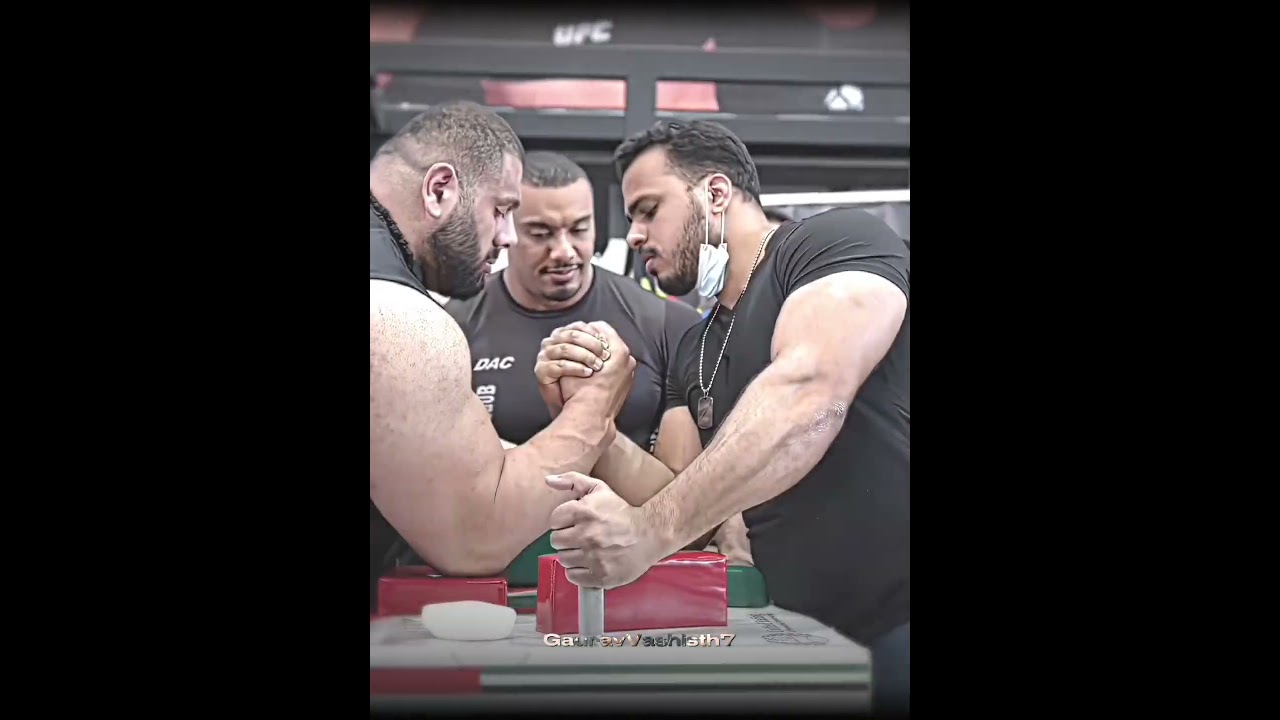 Levan Saginashvili showed real power to Suhail Khan 💪🥶 #armwrestling #levansaginashvili #shorts