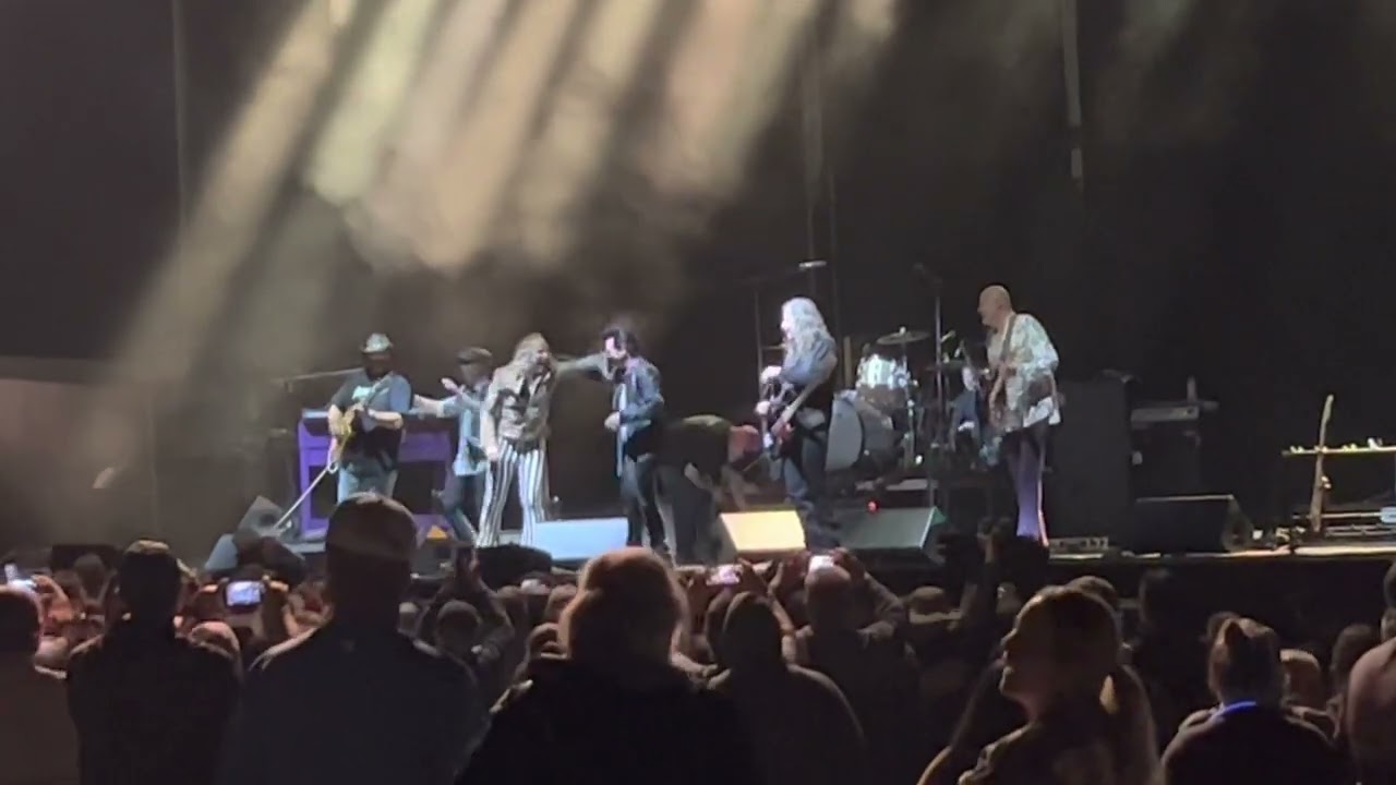 Screamin Cheetah Wheelies  Ride The Tide night 2 end of set.