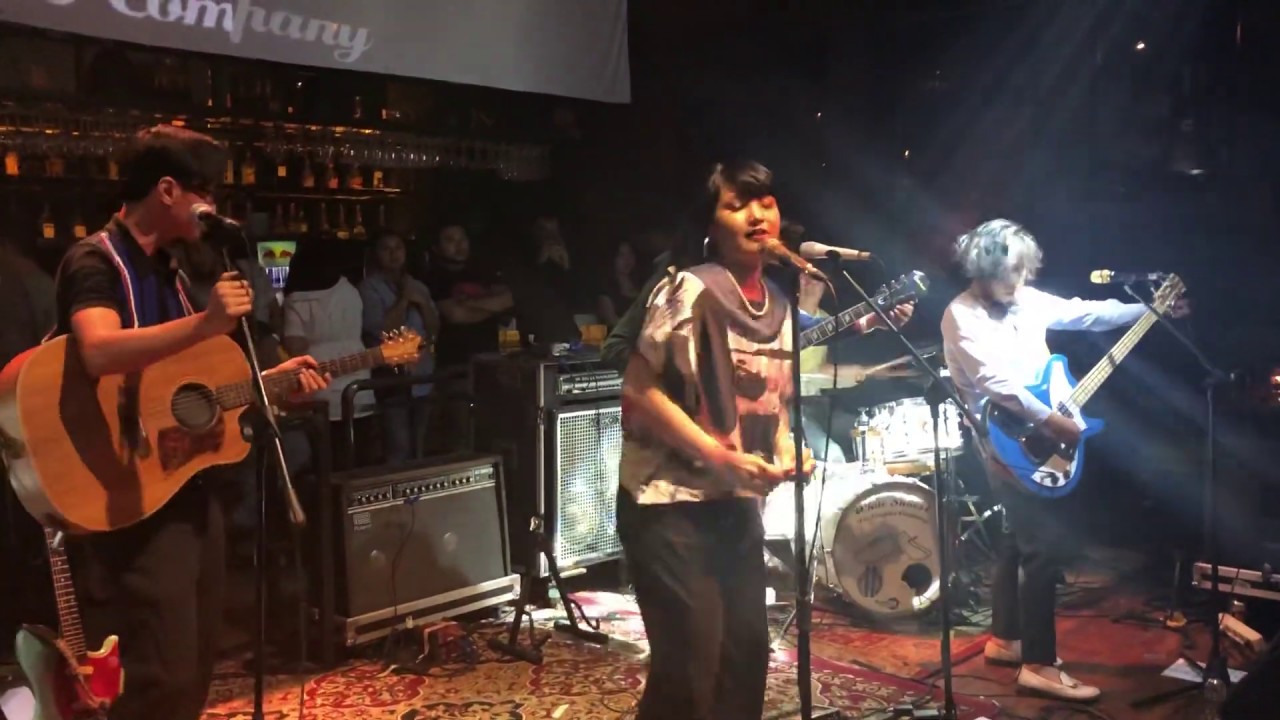 White Shoes & The Couples Company - Roman Ketiga (Live at Parc 19, Jakarta 25/09/2019)