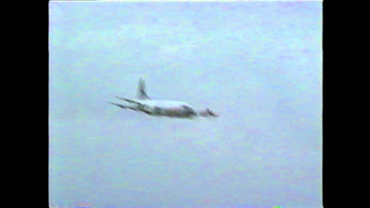 Ｐ-２Ｊ・Ｐ-３Ｃ 飛行展示 （鹿屋'92）