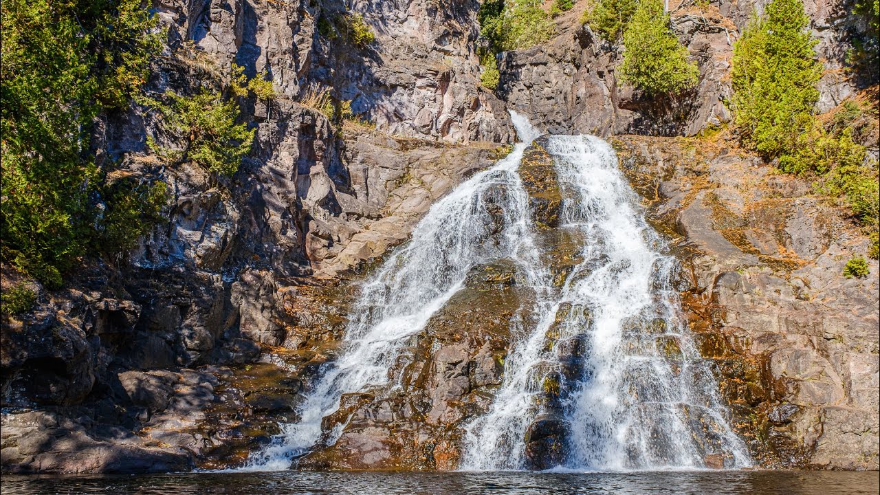 CARIBOU FALLS | North Shore Fall Color Tour 2020 (4K)