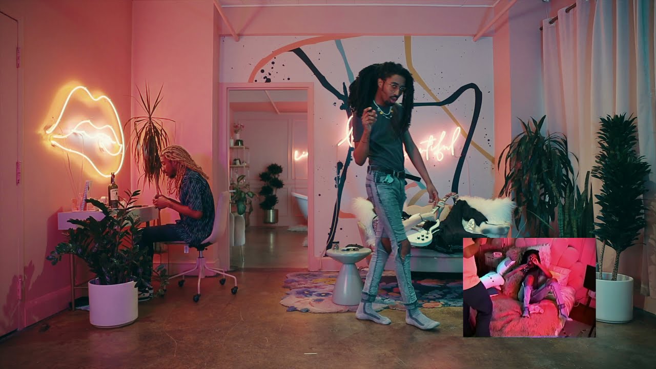 Jelani Kwesi - Delusional (Official Music Video)
