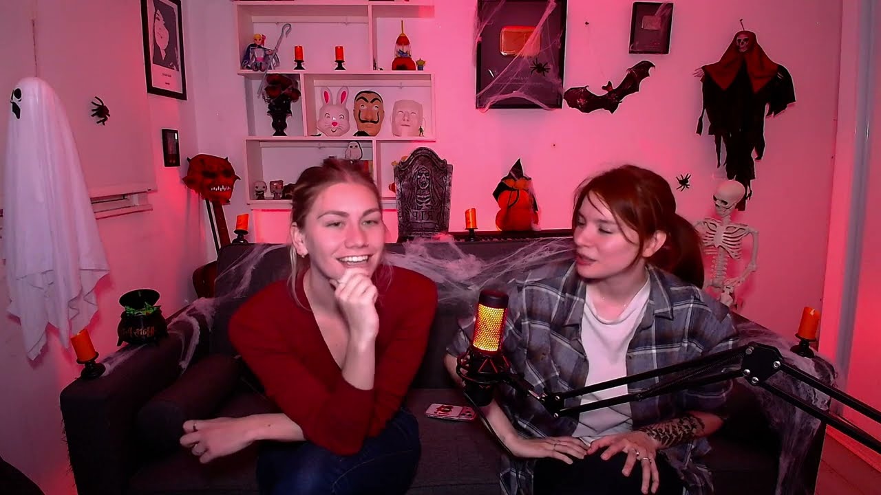 MICA SUAREZ Y LARA SE PREPARAN PARA HALLOWEEN 
