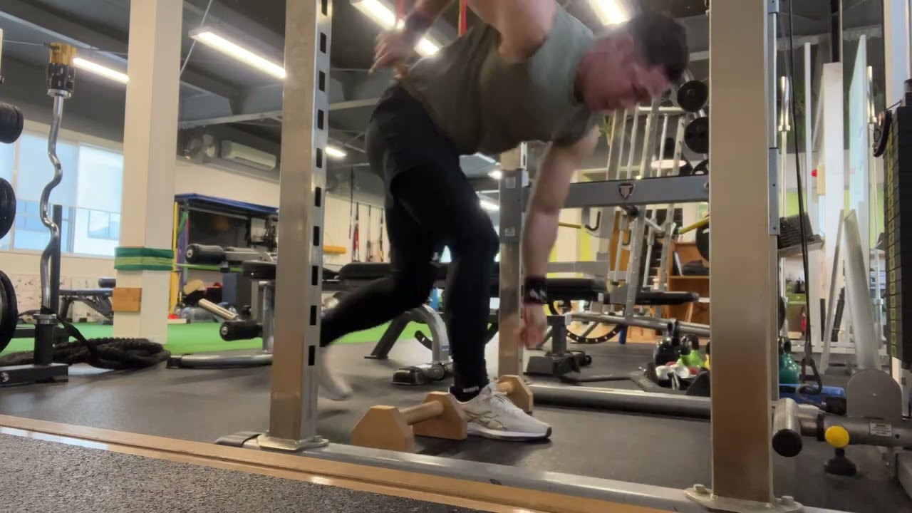 Full planche push up practice 