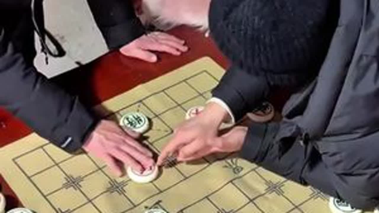 #热门 #下棋王铁锤街头象棋硬刚帽子男