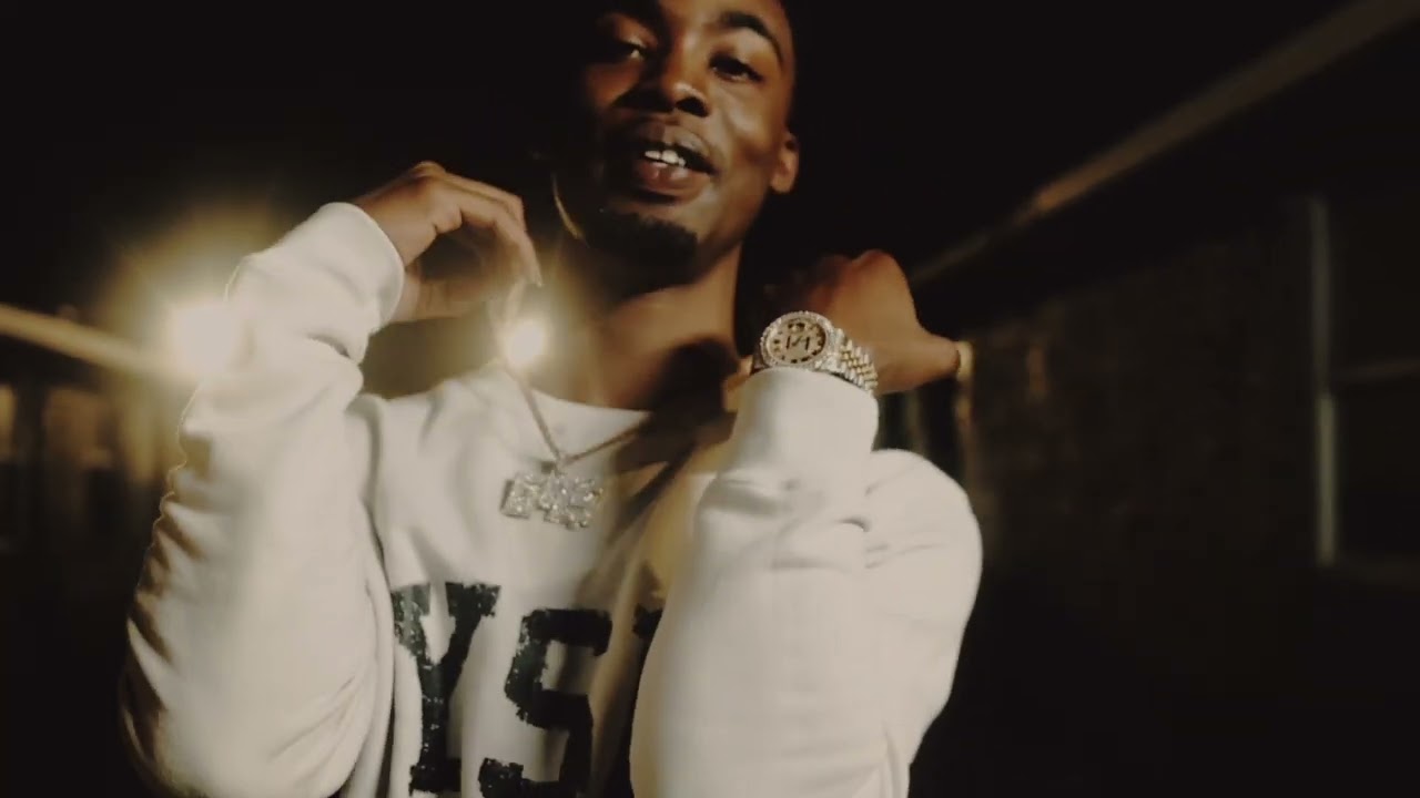 32 Evan - Blicky Talk (Official Video)