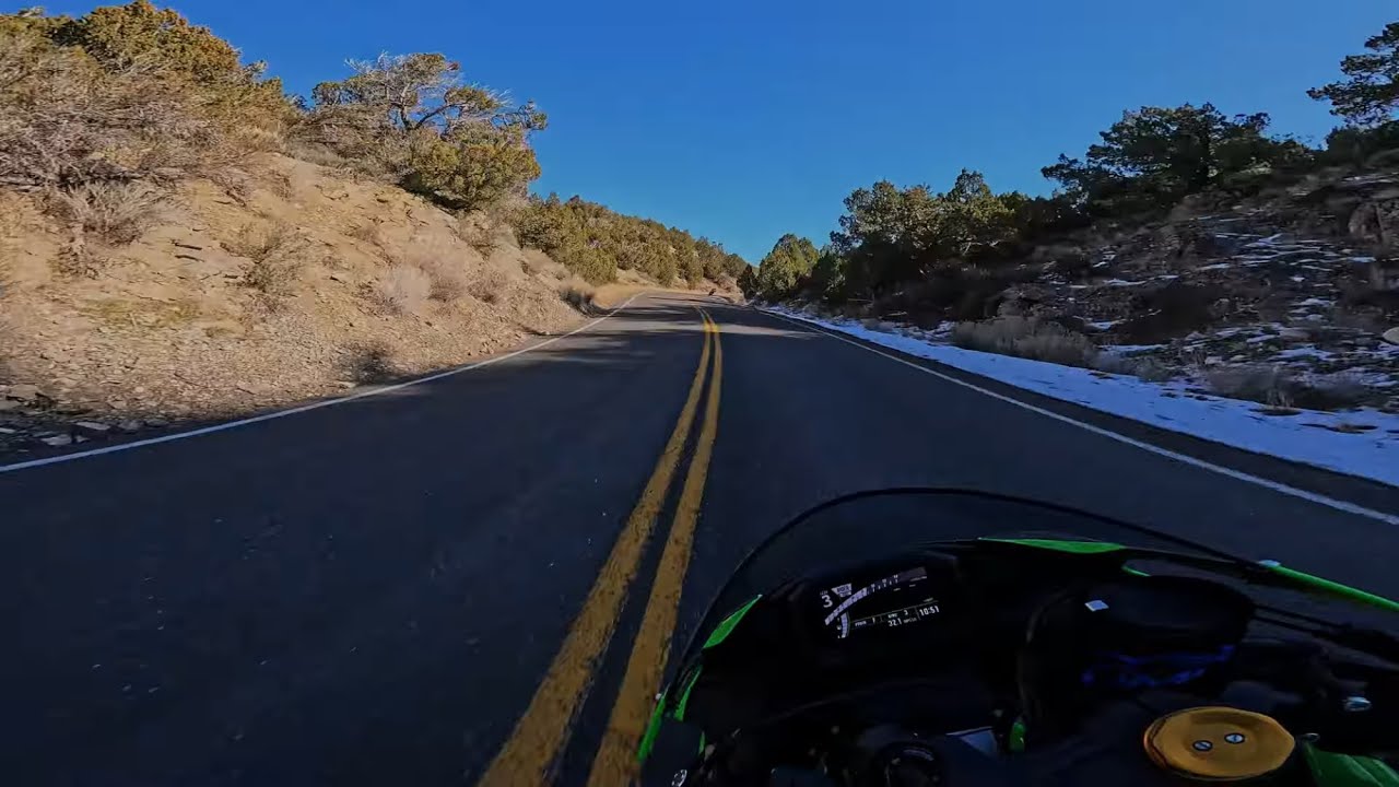 TRIUMPH STREET TRIPLE IS A ROCKET OUT OF CORNERS!!!!