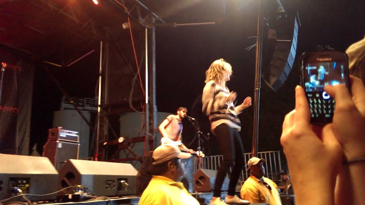 Dead Sara 