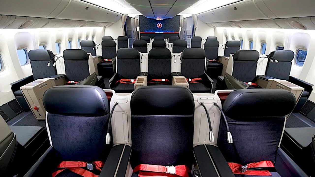 Turkish Airlines Business Class Boeing 777 from Istanbul to Hong Kong (chef onboard!)