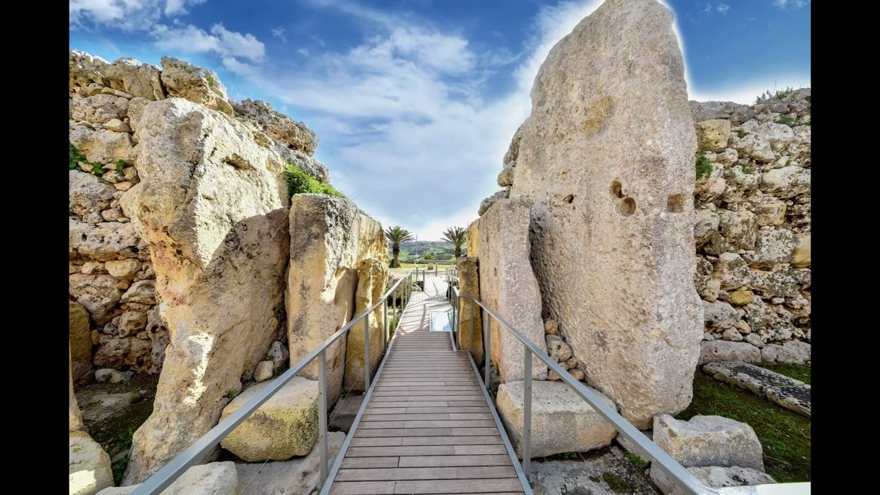🇲🇹 Discover Malta in Japan! 🌏 Slideshow Introduction for Maltese Students at AHU!