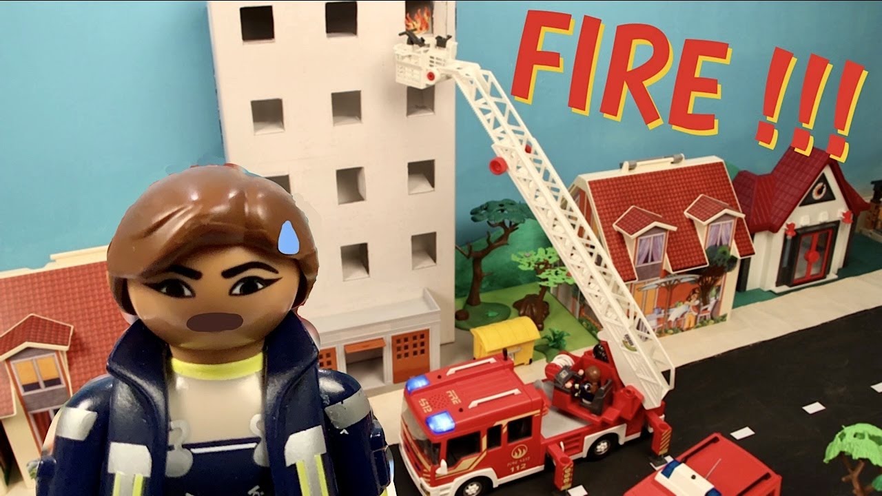 JUSTICE FAMILY 3 : Fire Truck (Playmobil Pompiers / Feuerwehr / Bomberos)
